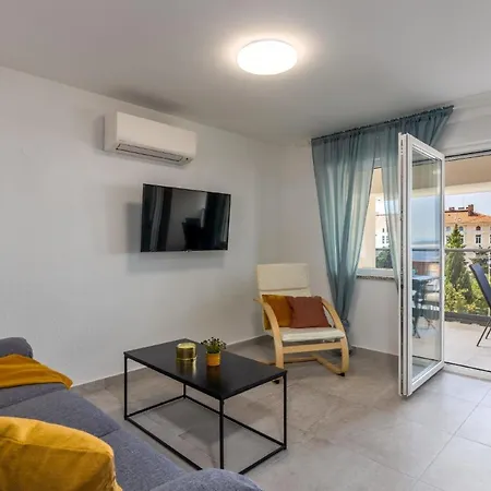 Apartment Charmante In Mit Schoener Terrasse *